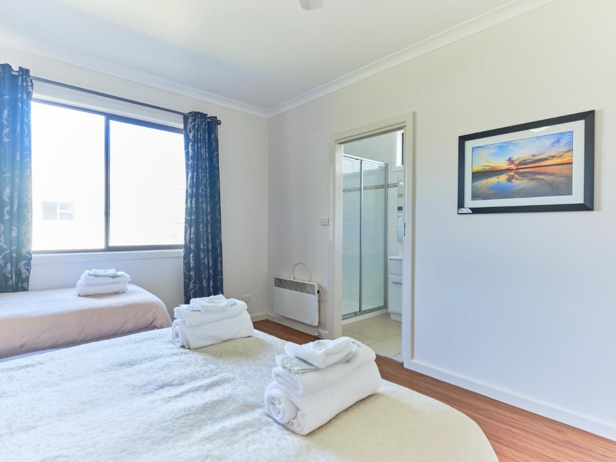 Skymirror Villa Sea Lake ภายนอก รูปภาพ